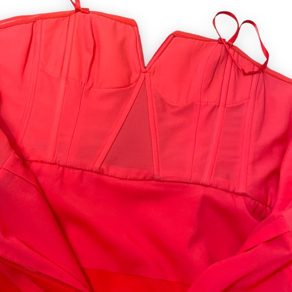 BCBGMaxazria Caitlyn Strapless Embellished Bodice Peplum Gown Mini size 10 - Picture 13 of 16